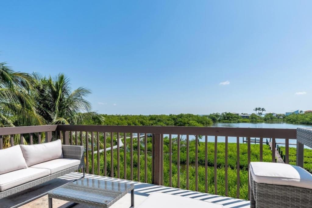 Blue Lagoon Estate Fort Myers Beach Eksteriør bilde